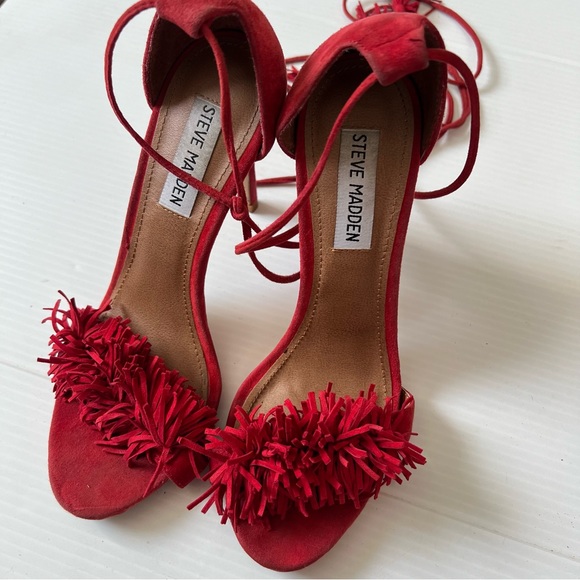 Steve Madden | Suede Sassey Two Piece Fringe Sandals - Picture 8 of 13